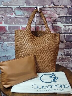 Basket Weave Vegan Leather Tote with Removable Pouch